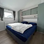 Oase, Zanddijk 75 Julianadorp