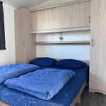 Oase, Zanddijk 75 Julianadorp
