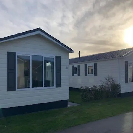 Oase, Zanddijk 75 Dağ evi